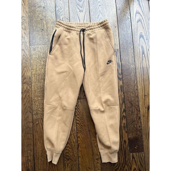 Nike Tech Fleece Joggers Size Medium Womens Mid Rise Sportswear Flax Brown $120 - Picture 1 of 6
